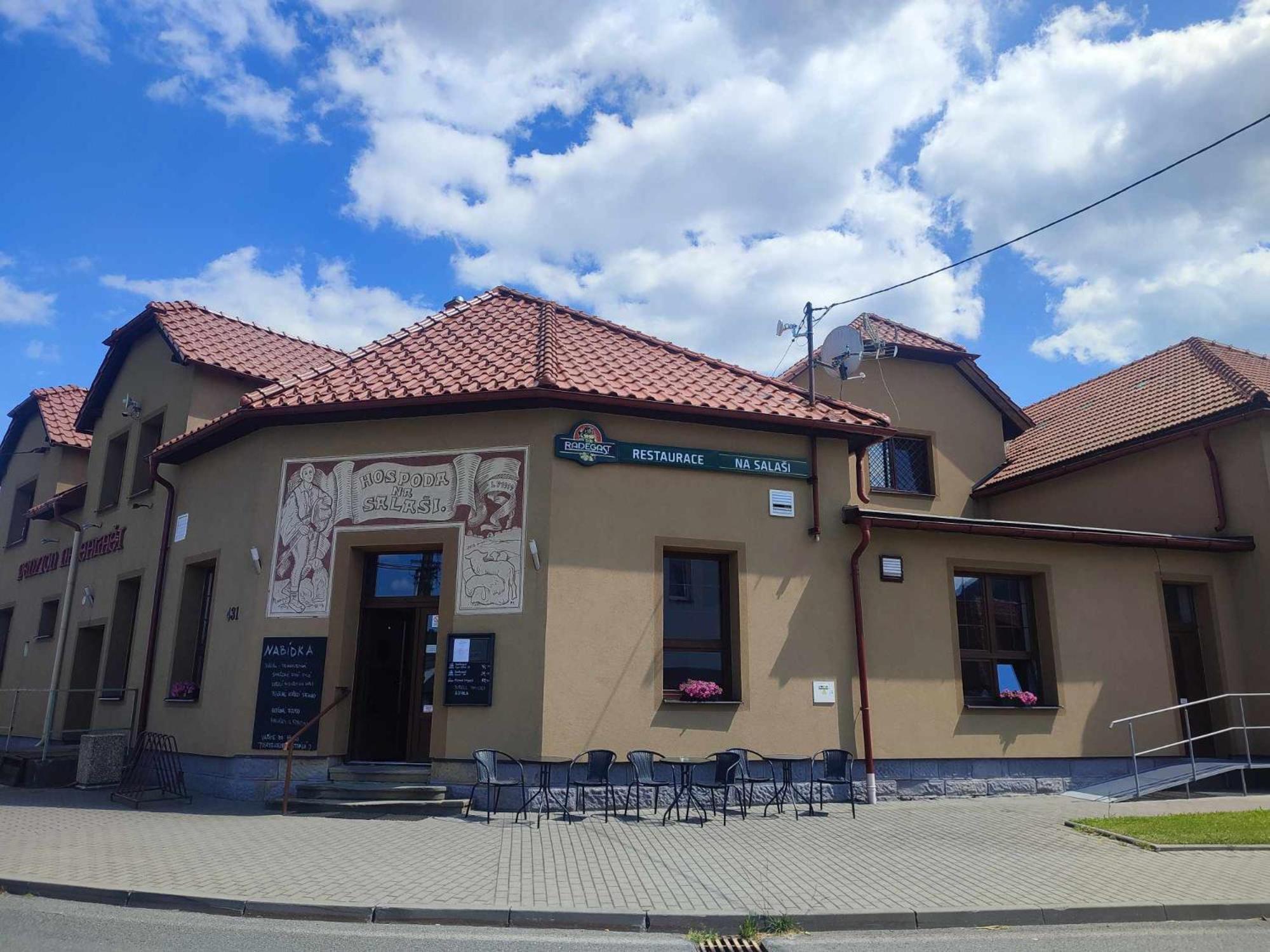Penzion A Restaurace Na Salasi Hutisko Extérieur photo